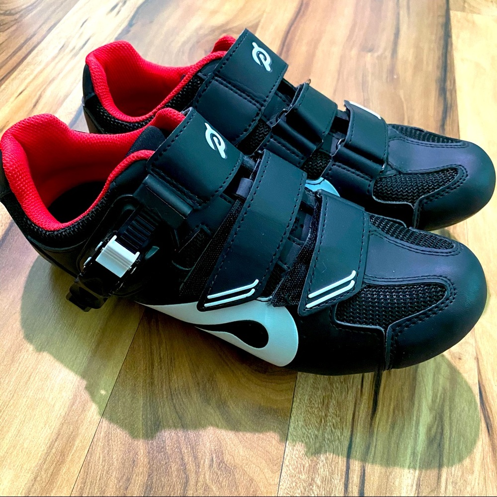 PELOTON CYCLING SHOES SIZE 40